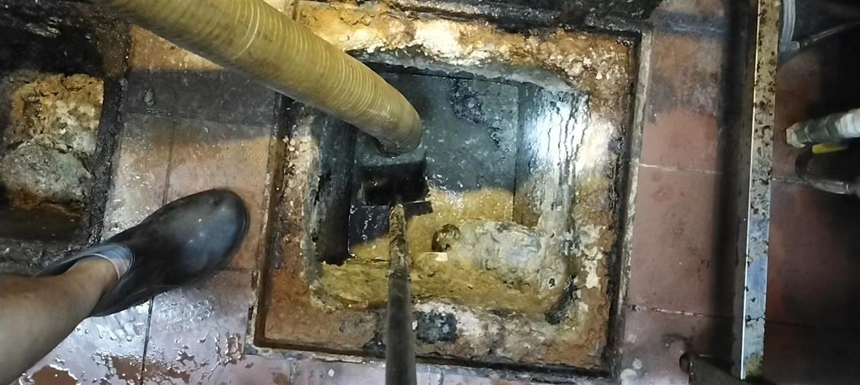 兴仁化油池清理-污水池清掏